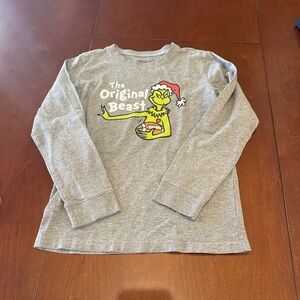 Life is Good Crusher Tshirt Gray Kids with Grinch Football Design Large